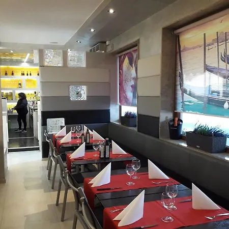 Greencolors Dependance ホテル