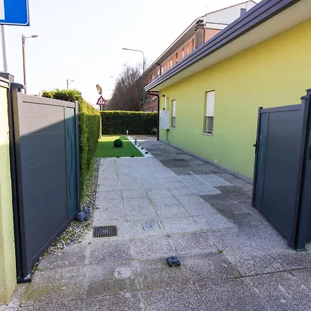 Greencolors Dependance Szálloda *