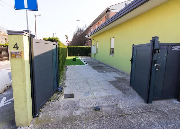 Greencolors Dependance فندق *